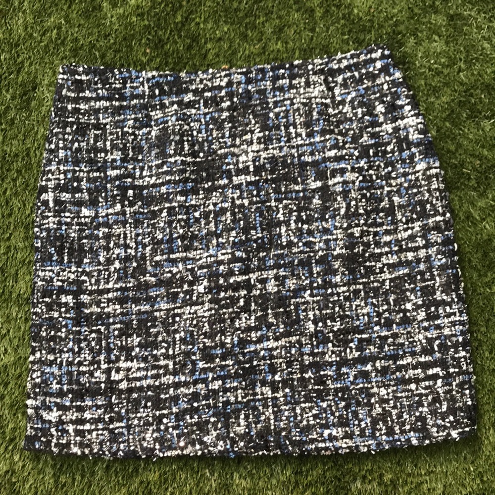 Tweed Black & Blue Skirt Zip back Sz M